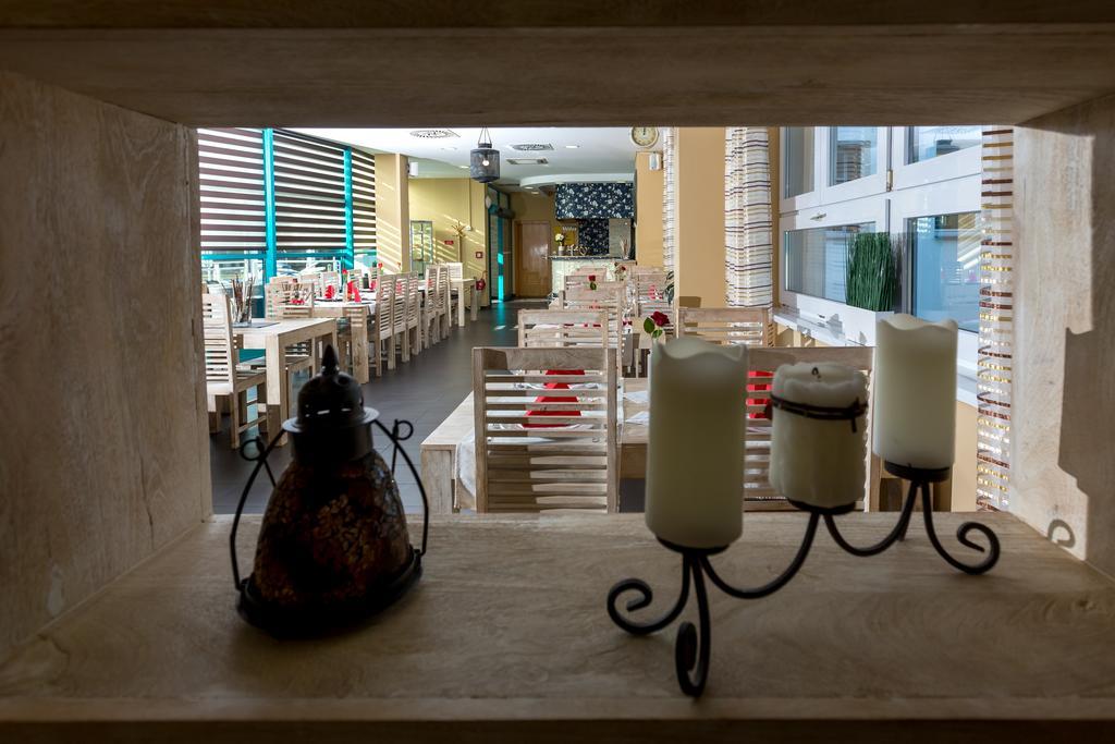 Sareza Hotel Острава Экстерьер фото