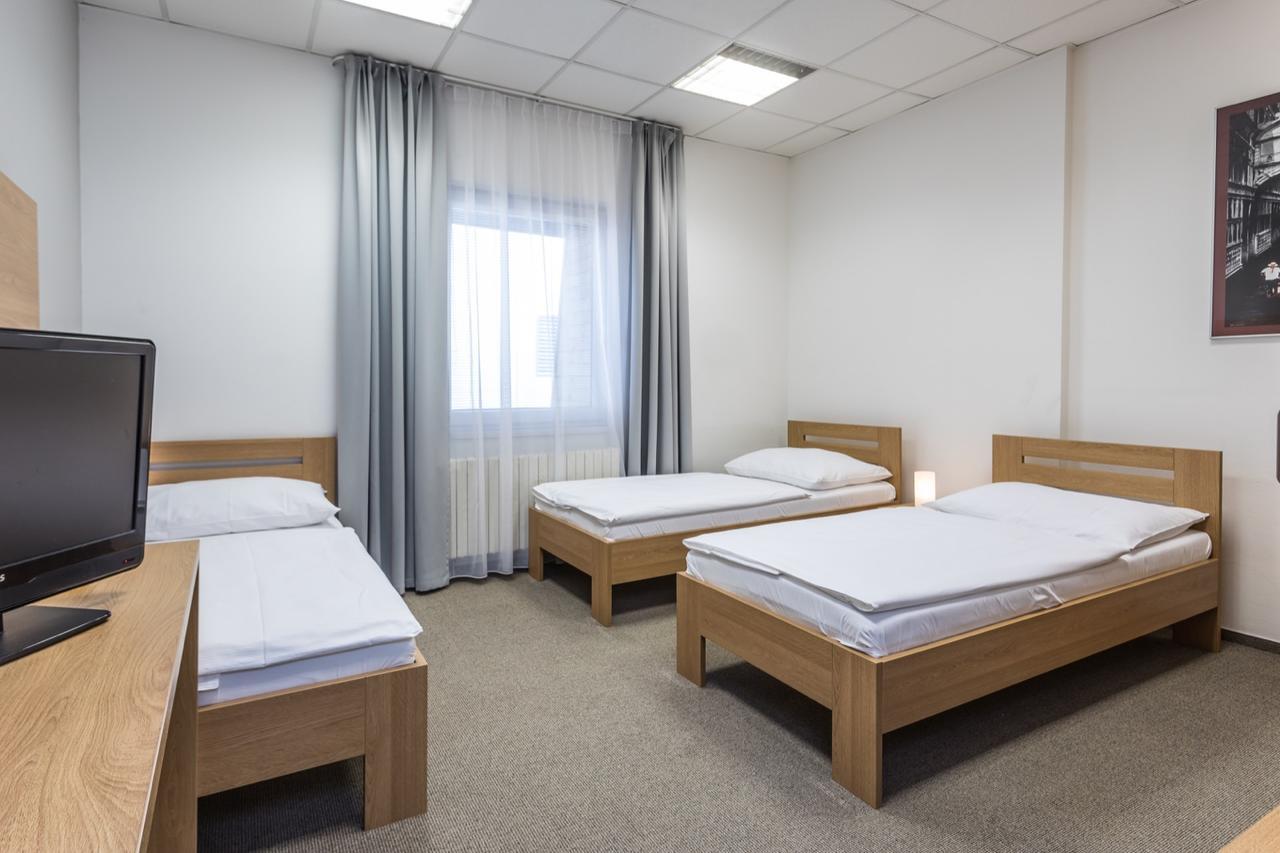 Sareza Hotel Острава Экстерьер фото